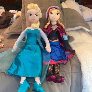 Disney’s large Anna and Elsa